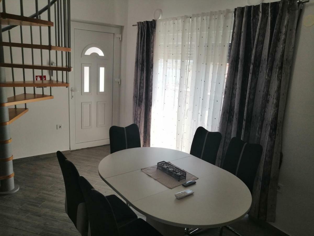 Apartments Venerea Nin Zewnętrze zdjęcie
